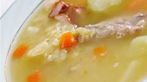 Stawki wynagrodzeń. Policjant dostaje mniej niż 3 zł na ciepły posiłek