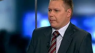 Jeśli chcą mieć państwo swój własny mini bank zachęcamy do obejrzenia programu "Rynki dnia" O tym jak można budować swój własny mały biznes w oparciu o doświadczenia także tych dużych giełdowych graczy Mikołaj Kunica pytał dyrektora departamentu dystrybucji pośredniej Getin Banku Tomasza Majewskiego.