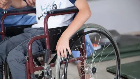 Świadczenie pielęgnacyjne 2021 – ile wynosi, komu przysługuje, wniosek