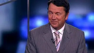 Dane zza oceanu napawają optymizmem. Amerykański PKB spada wolniej niż zakładano. Prezydent Obama lepsze od oczekiwań wyniki przypisał działaniu planu pomocowego. Czy jest to znak, że kryzys na świecie jest coraz słabszy? Na ten i inne tematy rozmawialiśmy w programie "90 Minut" ze Zbigniewem Jakubasem, znanym inwestor giełdowy.