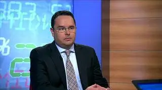 Albo pomoc rządowi Grecji, albo ratowanie greckich banków. Tylko przesunięcie terminów spłaty długu Aten wymagałoby wpompowania 20 miliardów euro w tamtejszy sektor finansowy. Rynki finansowe wciąż znajdują się w cieniu kryzysu długu strefy euro i Stanów Zjednoczonych. W co inwestować przez najbliższe 6 miesięcy? Spytaliśmy Aleksandra Jawienia, prezesa Investment Fund Managers.