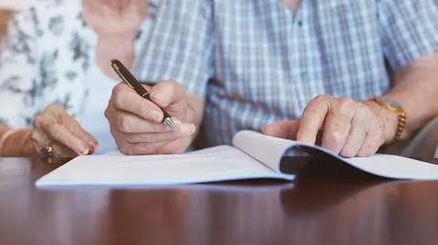 UOKiK apeluje do seniorów: uważajcie na nieuczciwe oferty