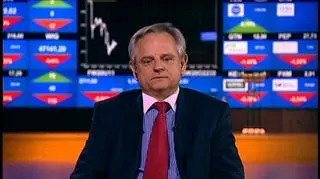 Ministerstwo Finansów wstrzymało prace nad podatkiem bankowym, który miał przynosić od 500 do 700 mln zł rocznie. Zdaniem rzeczniczki resortu powód decyzji jest prozaiczny – do wyborów zostało zbyt mało posiedzeń, by Sejm zdążył uchwalić podatek bankowy. Rozmowa z Krzysztofem Kalickim, prezesem Deutsche Bank Polska.