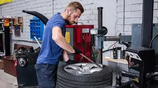 Kiedy zmieniać opony na zimowe?