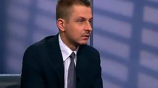 Zorganizują Zimowe Igrzyska Olimpijskie, zbudują tor Formuły 1, teraz będą mieli piłkarski mundial. Rosja wszelkimi sposobami chce zmienić swój wizerunek na świecie. Zmiana się uda jeśli ceny surowców utrzymają się przez najbliższe lata na wysokim poziomie. Może także na tej zmianie my zyskamy, bo nasze stosunki z Rosją staną się bardzie wolnorynkowe. O szczegółach w magazynie "Pieniądze od Rana" z Grzegorzem Kaliszukiem z SGH, rozmawiał Robert Stankiewicz.