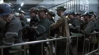 20.11.2015 | Kopalnie przynoszą straty, ale barbórka musi być. Ponad 600 mln zł na nagrody dla górników