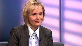 Co może zrobić przedsiębiorca, któremu bank wypowiada umowę kredytową? Prawie 800 firm - klientów Kredyt Banku - może stracić dostęp do linii kredytowych, z których teraz finansują bieżącą działalność - wynika z dokumentu do którego dotarło TVN CNBC Biznes. O sposobach radzenia sobie w takiej sytuacji w programie "Pieniądze od rana" mecenas Beatę Karaś,wspólnika w kancelarii Brudkowski i Wspólnicy pytał Robert Stankiewicz.