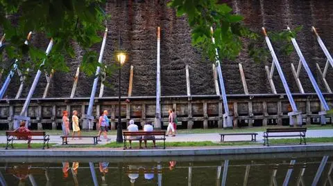 Tężnie solankowe w sanatorium w Ciechocinku