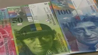 Strach kredytobiorców ma na imię frank - odsiecz nazywa się interwencja. Interwencja Szwajcarskiego Banku Centralnego. To, że sami Szwajcarzy nie mogą już znieść tak mocnego franka może być pocieszające. To, że udało się go osłabić zaledwie na kilka godzin nie pozwala odsunąć wszystkich obaw i myśli. Jedną z nich może być magicznie brzmiące „przewalutowanie”. Czy to się opłaca? I jakie są skutki takiego ruchu sprawdzał Łukasz Kijek.