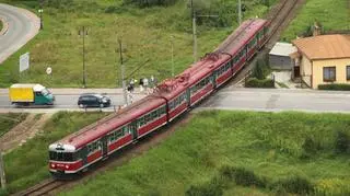 Przewozy Regionalne zmodernizują 36 Elektrycznych Zespołów Trakcyjnych, zakupią 10 nowych EZT i 3 autobusy szynowe