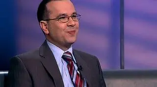 Osoby obdarowane lub dziedziczące nieruchomość w spadku muszą zgłosić to fiskusowi. Podatek naliczany jest od wartości rynkowej nieruchomości. Im jest ona wyższa, tym więcej trzeba oddać urzędowi skarbowemu. Jak rozliczyć podatek od zysku w postaci domu lub mieszkania, gościa programu "Pieniądze od Rana"Wojciecha Piotrowskiego z KPMG pytał Robert Stankiewicz.