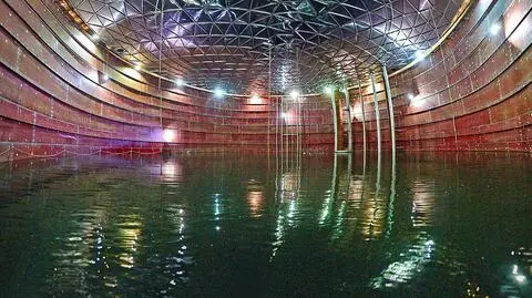 Premier zapewnia: terminal LNG ruszy w lipcu