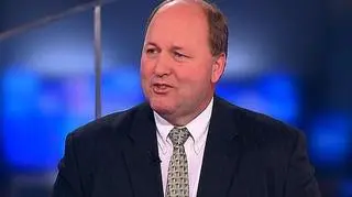 Jak pozyskać finansowanie na budowę elektrowni atomowej? Między innymi na to pytanie odpowiedział w programie 90 Minut Danny Roderick, wiceprezes GE Hitachi. Do budowy elektrowni atomowej przymierza się PGE ale nie jest jeszcze jasne w jaki sposób pozyska niezbędne fundusze.