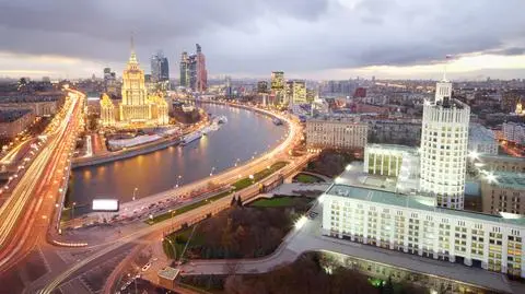 Słaby rubel ograniczy wojaże Rosjan. "The Wall Street Journal": to uderza w klasę średnią
