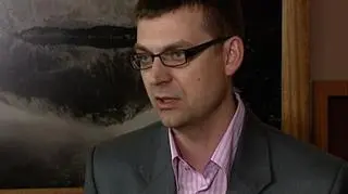 Ci którzy kupili akcje spółek giełdowych kilka miesięcy temu mogą dziś czuć się zwycięzcami. Ci jednak którzy teraz chcą wsiąść do tego pociągu powinni uważać - przestrzega Grzegorz Zalewski. O sytuacji na rynku i prognozach podczas 13-ej Konferencji Wall Street z analitykiem Domu Maklerskiego BOŚ rozmawiał Łukasz Kijek.