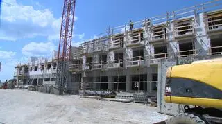 Nieruchomościami Skarbu Państwa gospodarują m.in. Agencje i starostowie.