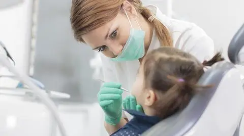 Przegląd prasy. Wydatki na leczenie zębów