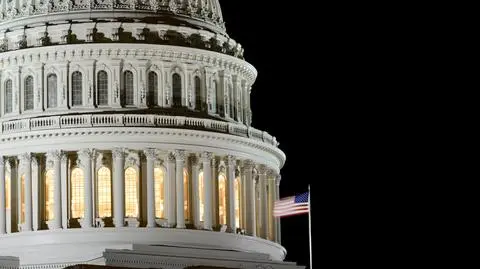 Kongres wywiera presję na AT&T, by zerwał więzi handlowe z Huawei