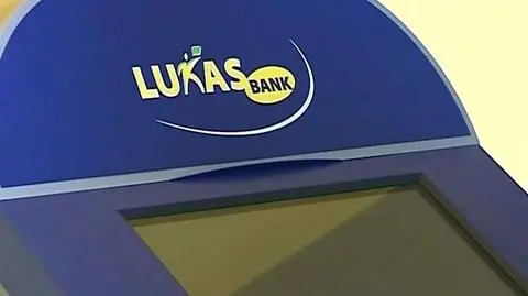 Podwójne księgowania kartami debetowymi