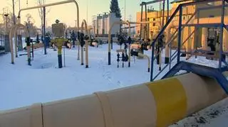 Rozmowy Nafothazu i Gazpromu na neutralnym gruncie nie przyniosły oczekiwanych przez świat rezultatów. W efekcie możliwa jest gruntowna przebudowa gazowej mapy Europy. Rosjanie ponawiają propozycję wspólnych inwestycji w Nordstream i Jużnij Potok - dwóch gazociągach, które mają ominąć Ukrainę, ale również Polskę. Czy obecny kryzys sprawi, że ta propozycja zyska większe poparcie niż do tej pory, a nasz kraj trafi w gazowe kleszcze? Czy może rosyjski Gazprom, którego sytuacja z każda godziną staję się co raz trudniejsza nie wytrzyma ciśnienia?