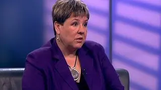 Bezrobocie na poziomie 12, 13 procent pod koniec 2009 roku prognozuje w TVNC CNBC Biznes wiceminister pracy i polityki społecznej Czesława Ostrowską. Resort nie spodziewa się gwałtownego wzrostu bezrobotnych, bo liczy na racjonalne zachowanie przedsiębiorców. Ministerstwo szykuje też zmiany w ubezpieczeniach zdrowotnych dla bezorobotnych zarejestrowanych w urzędach pracy. Co się dokładnie zmieni? Rafał Wojda pytał wiceminister pracy w programie "Pieniądze od Rana".