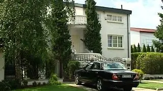 Następne posiedzenie sejmu zdominuje dyskusja o drożyźnie, której domaga się opozycja. Na pewno będzie burzliwie - swój udział zapowiedział też prezes NBP Sławomir Skrzypek, oskarżany ostatnio przez ministra finansów o blokowanie podwyżek stóp procentowych, co - według Jacka Rostowskiego - doprowadziło do obecnej, wysokiej inflacji. Ale jednocześnie ekonomiści uspokajają - z poziomem cen w Polsce nie jest tak źle. To potwierdza najnowszy raport Eurostatu, chociaż jednocześnie wskazuje, że chociaż w Polsce żyje się lepiej - to w stosunku do innych krajów Unii wciąż jesteśmy na szarym końcu.  