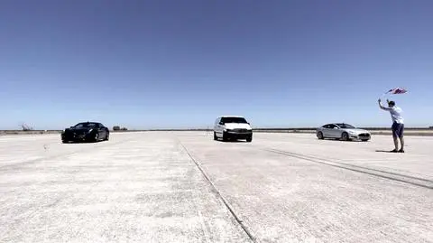 Drag Race elektrycznego vana, Tesli oraz Ferrari California
