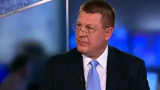 B3System objął 100% udziałów w firmie Copi, teraz obie spółki prowadzą rozmowy na temat połączenia. Jak zdradził gość programu "Dzień na rynkach" Mirosław Kaliński, prezes B3System, wkrótce będzie można zarządzać wspólną strukturą z Copi. Prezes liczy, że połączenie z Copi spowoduje istotny wzrost liczby klientów.