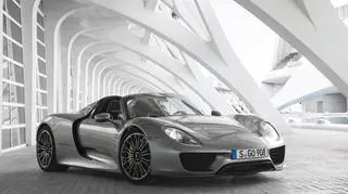 Porsche 918 Spyder - agent nieruchomości z Florydy chce takie auto za swoją wyspę