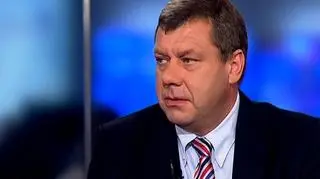 Agroma, firma handlowo-produkcyjna działająca na rynku urządzeń między innymi do pielęgnacji ogrodu, miała trudny rok a zysk w drugim kwartale spółki wyniósł nieco ponad 600 tys. złotych. Notowana na NewConnect spółka po scaleniu akcji jest już notowana w systemie ciągłym. Po wakacjach planuje przenosiny na główny parkiet GPW. O szczegółach w magazynie "Rynki Dnia" z prezesem Agromy, Piotrem Staszewskim, rozmawiał Rafał Hirsch.