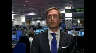 Sprzedaż detaliczna w Polsce rośnie, ale coraz wolniej. W marcu sprzedaż poszła w górę o 10,7 procent, a to o 3 punkty procentowe mniej niż w lutym. Wynik był jednak lepszy od prognoz. Christian Lawrence - strateg Rabobanku do spraw rynków wschodzących - uważa, że te dane przekonają część jastrzębi w Radzie Polityki Pieniężnej, że podwyżka stóp nie byłaby teraz wskazana. Z Christianem Lawrence'm rozmawia Pamela Bem.