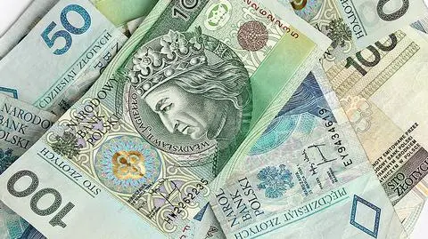 Na rynkach mniej nerwów, złoty rośnie w siłę