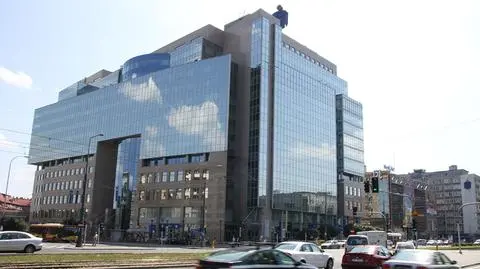 PKO BP liczy uśmiechy pracowników, RPO interweniuje