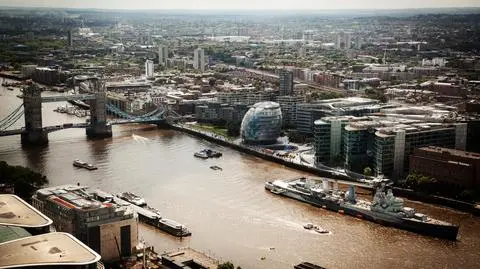 Przemówienie May o Brexicie. Debata Młodych w TVN24 BiS