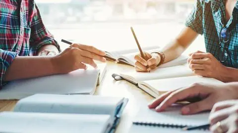 Największą popularnością cieszyły się informatyka, zarządzanie i psychologia