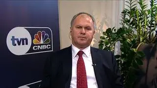 Olej napędowy i benzyna biją kolejne rekordy na stacjach. Ciągle dosyć atrakcyjny cenowo jest gaz LPG. Czy gaz będzie drożał w ślad za benzyną, ile trzeba wydać na instalację, o ile wyższe są koszty eksploatacji, jakie firmy powinny rozważyć zmianę rodzaju paliwa w samochodach firmowych? O to Paweł Blajer pytał Sylwestra Śmigla, prezesa spółki Gaspol i Polskiej Organizacji Gazu Płynnego