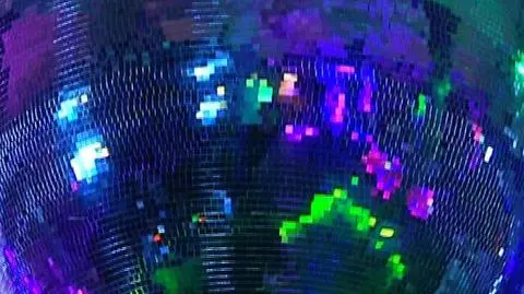 Zaproszenie na firmową imprezę - do opodatkowania. Nawet jeśli z takiego zaproszenia nie skorzystamy. Zgodnie z interpretacją Izby Skarbowej w Katowicach takie zaproszenie ze strony pracodawcy należy uznać za przychód. Skąd ta - według pytanych przez nas ekspertów - absurdalna interpretacja przepisów? O tym Marek Klapa.