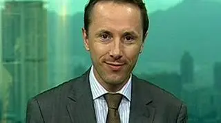 Słabsze dane z japońskiej gospodarki. W drugim kwartale PKB Japonii wzrósł o 0,1 procent kwartał do kwartału, analitycy oczekiwali wzrostu o 0,6 procent. Ożywienie gospodarcze gwałtownie zwolniło po tym jak w pierwszym kwartale skończył się program stymulujący gospodarkę. O sytuacji gospodarczej w kraju "kwitnącej wiśni" a także na dalekim wschodzie, w programie " Dzień na rynkach" Rafał Hirsh rozmawiał z Dariuszem Kowalczykiem starszym ekonomistą i strategiem Credit Agricole.