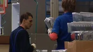 Było o programach naprawczych dla Ameryki - teraz o programie dla polski. Obowiązujący od soboty pakiet antykryzysowy daje przedsiębiorcom, którzy mają problemy nowe narzędzia - na przykład dofinansowanie szkoleń dla pracowników. Ale aby z tego skorzystać trzeba napisać tak zwany plan naprawczy. Co w nim powinno być i czy rzeczywiście trzeba go zrealizować?