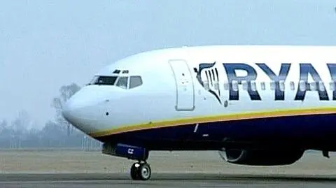 Kara za brak opieki nad pasażerami. Ryanair zapłaci