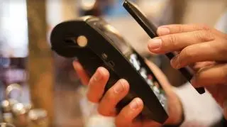 PKO BP udostępnił mobilne płatności zbliżeniowe Visa oparte o chmurę i technologię HCE