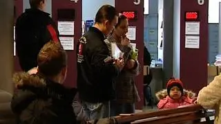 Agencje pracy tymczasowej i samozatrudnienie-to lekarstwo dla osób zagrożonych utratą pracy i.. pracodawców jednak to lekarstwo posiada szereg środków ubocznych czy jest ich na tyle dużo by odradzać jego stosowania, bo zamiast pomóc stanie sie bronią obosieczną. I jak walczyć ze stale rosnącym bezrobociem.