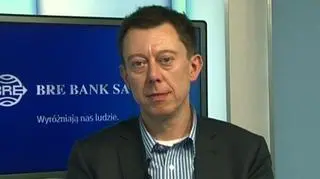 W trzecim kwartale BRE Bank pozyskał 100 klientów korporacyjnych. Był to wyraźny przełom. Ostatni kwartał zdaniem Przemysława Gdańskiego, członka zarządu BRE Bank, będzie również przyzwoity. Przyszły rok będzie kontynuacją trendu rosnących przychodów - przekonuje w TVN CNBC Przemysław Gdański.