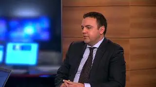 Paweł Narkiewicz, prezes Calatrava Capital dopiął swego: przekonał innego inwestora, Mariusza Patrowicza, do sprzedaży akcji PC Guard. Dzięki temu poznańska spółka specjalizująca się w produkcji i sprzedaży systemów do zarządzania ERP przejmie kontrolę nad Imagisem, który produkuje mapy cyfrowe. Prezes Calatrava Capital przekonuje, że połączone firmy – PC Guard i Imagis zarobią więcej. Narkiewicz twierdzi, że wyniki całej grupy w tym roku będą rewelacyjne. O szczegółach w rozmowie z prezesem Calatrava Capital.