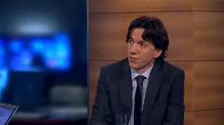 Niemiecki minister  finansów przyznał, że Grecja może być zmuszona do restrukturyzacji swoich zobowiązań. Zdaniem Marka Rogalskiego, analityka DM BOŚ, po raz pierwszy powiedziano o tym, o czym w kuluarach mówi się od jakiegoś czasu.