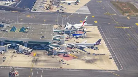 Włochy. Ponad 700 lotów odwołanych z powodu strajków kontrolerów ruchu