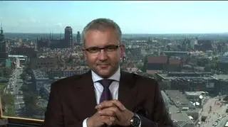 Złoto: 23% do góry, srebro: 92%, miedź: 45, a ropa: 23%. Tak wygąlał ostatni rok na głównych surowcach... Jeżeli ktoś zainwestował przynajmniej część swoich pieniędzy w któryś z nich - mógł dobrze zarobić. Jak długo można liczyć na tak pokaźne zyski? O tym porozmawiamy z naszym gościem w Gdańsku, z Robertem Raszcykiem z BZ WBK.
 
