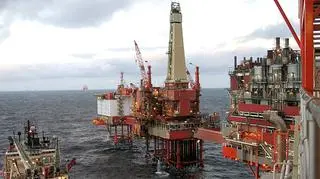 - Światowy rynek ropy naftowej powróci do równowagi w drugiej połowie tego roku - mówi Abdalla El-Badri, sekretarz generalny OPEC