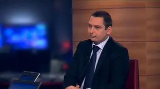 Espirito Santo Investment Bank o spółkach energetycznych – PGE, Tauronie, Enei. Maciej Hebda, autor najnowszego raportu o tych spółkach, mówi – wyniki, wynikami, ale są kwestie, o których część inwestorów zdaje się nie pamiętać. To darmowe limity CO2. Jego zdaniem wciąż jest więcej pytań niż odpowiedzi. Nie wiadomo, ile trzeba będzie płacić za dodatkowe limity, czy spółkom uda się przenieść ich koszt w wyższych cenach energii.