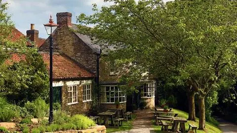 Restauracja "The Black Swan" (Czarny Łabędź) znajduje się we wsi Oldstead